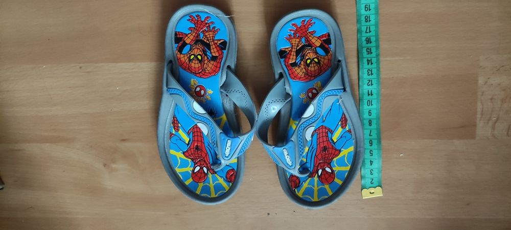 Klapki sandały basen plaża Spiderman r. 29 / 30