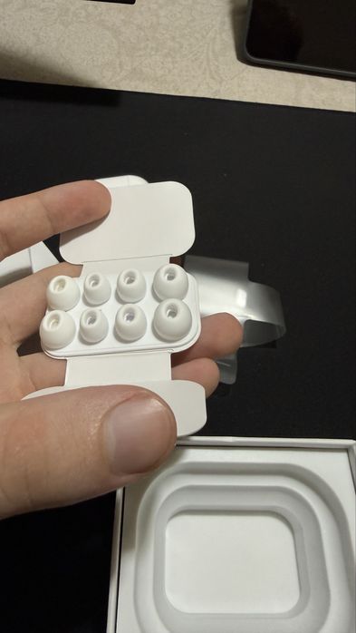 AirPods Pro 3 + Magsafe Charger