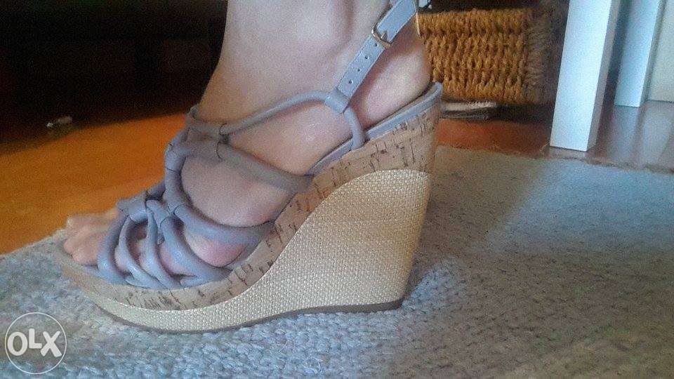 Sandálias marca Zillian