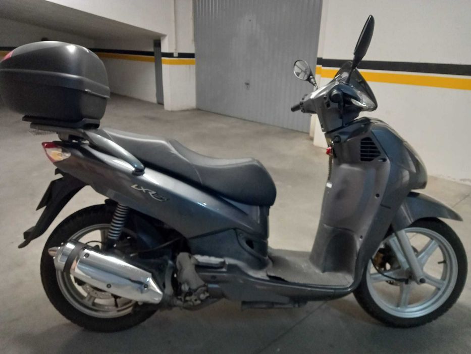 Scooter Peugeot 125 LXR 2010