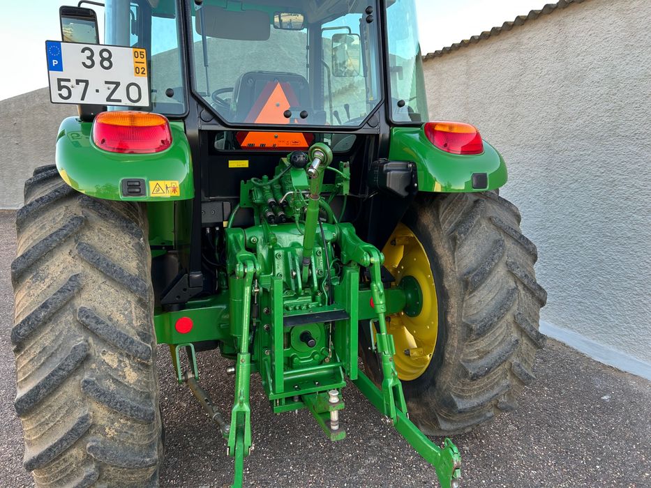 Trator John Deere 5720