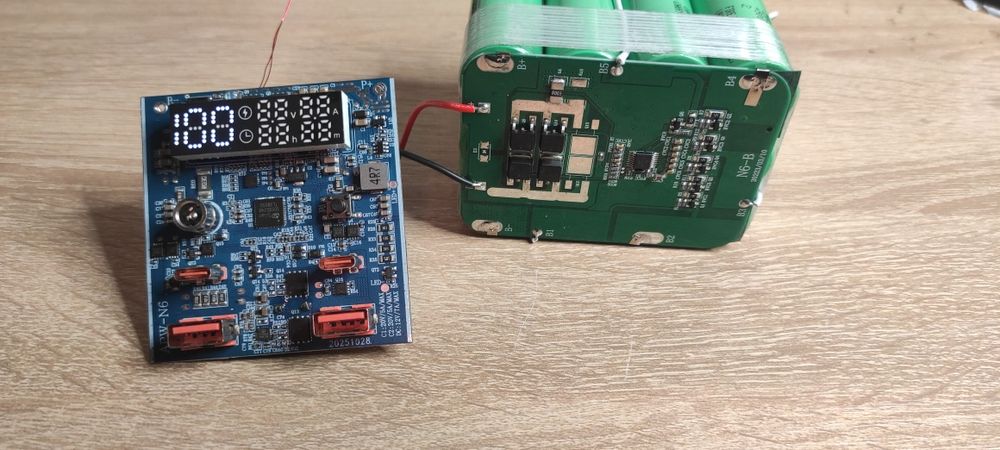 Павербанк  100W 6s2p 12батарей 21700