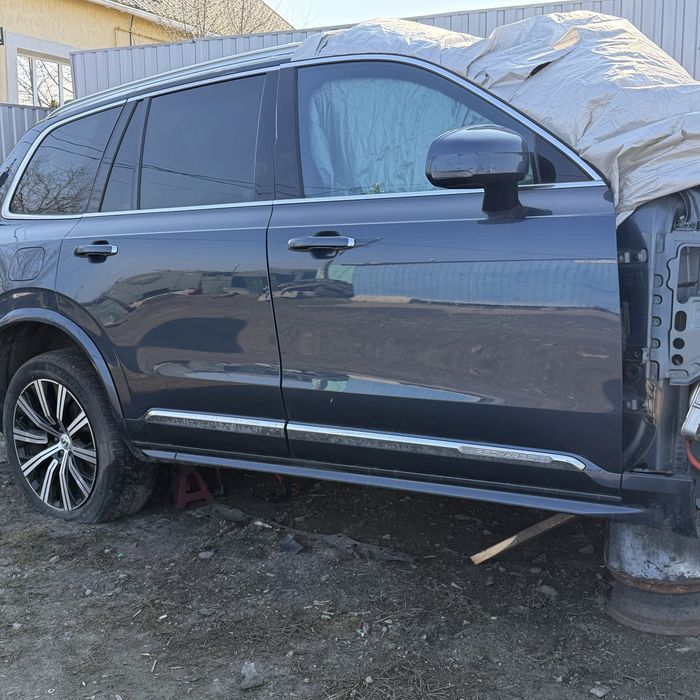 Накладка порога  права volvo xc 90 T8 2023 n 31378130