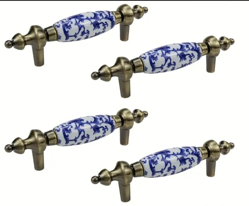Puxadores em Metal e Porcelana
