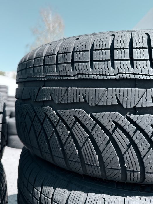 245 45 18 Michelin PA4 ZP 90% 2023 Шини Зима