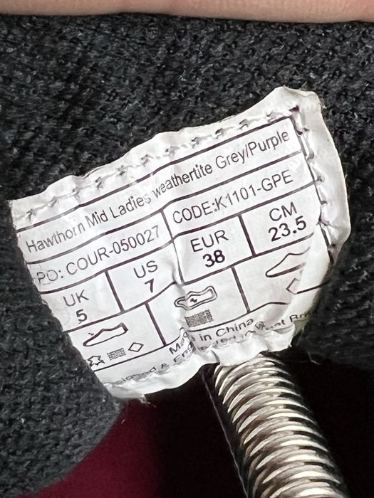 Продам БОМБЕЗНІ жіночі трекінгові черевики Karrinor Hawthron Waterproof Mid