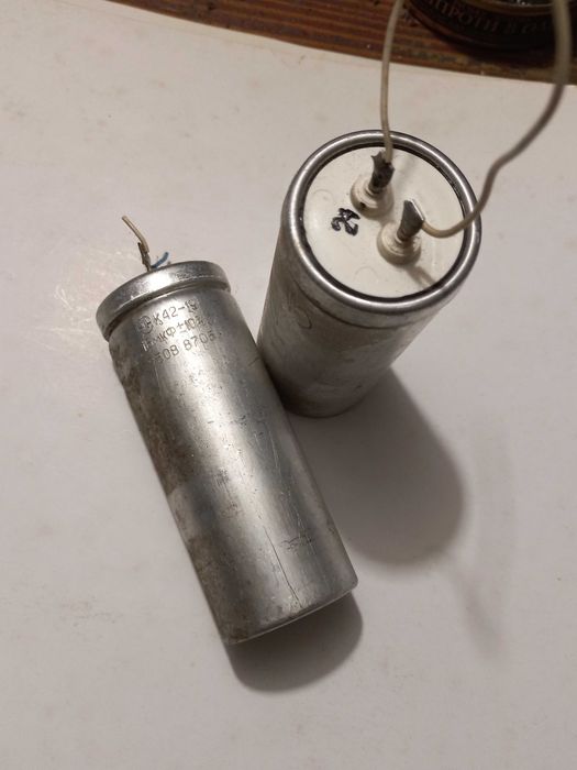 Конденсаторы МБГЧ-1 и К42-19