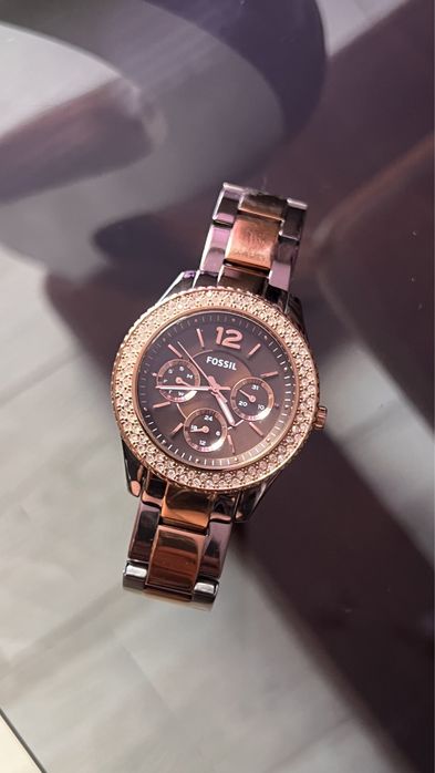 Часы женские Fossil