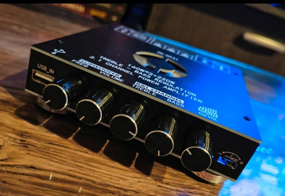 Cyfrowe Mini-wzmacniacze BT 2x50W, 2x100W, 2x160W, 2x100W+200Wsub