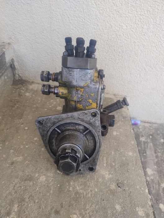 Палевний,топлевний насос трактора Т-40