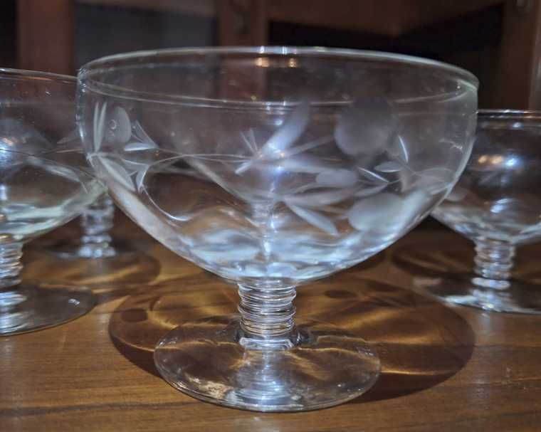 Taças Vintage pé curto (12 unidades)