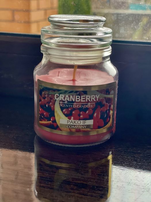 Свічка ароматична неймовірний аромат Клюкви