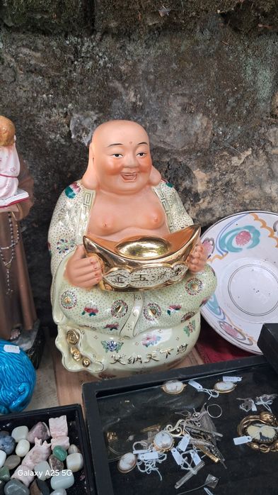 Velharias e relógio