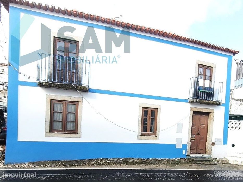 Moradia T2 de Dois Pisos Próxima do Bombarral