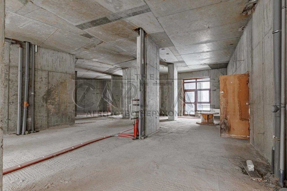 Продаж/Торгівельна площа/Хмельницького Богдана/Центр/684m2/1 150 000 $/Київ