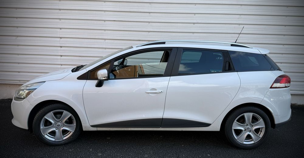 Renault Clio Sport Tourer-1.5 dCI- Historial completo na Marca — photo 2