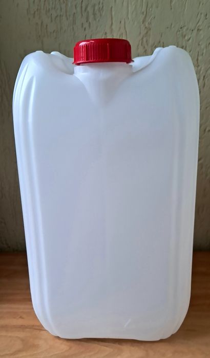 Каністра пластикова 20 літрів ( 20л ) б/в