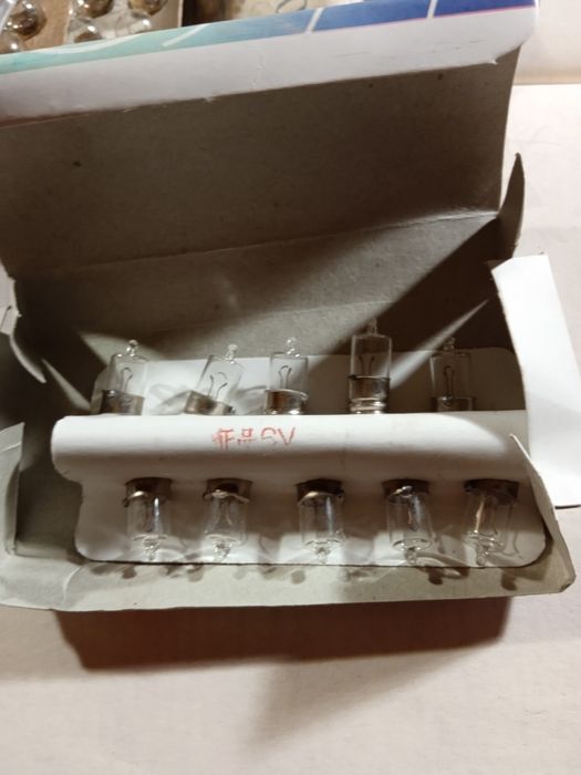 Лампа на шахтерский фонарь 3.75v,a татже и другие.Цены в описании.