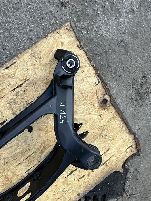 Wózek W124 Mercedes Belka tył Zawieszenie 124 Mercedes