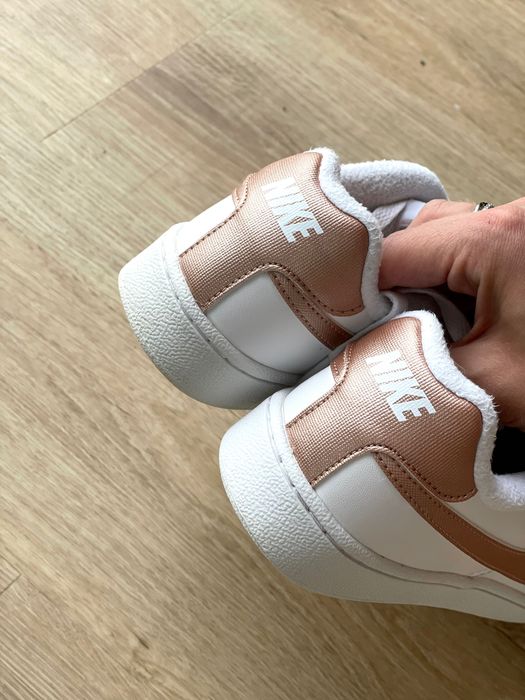 Шкіряні кеди Nike білі 39, 25см шкіра