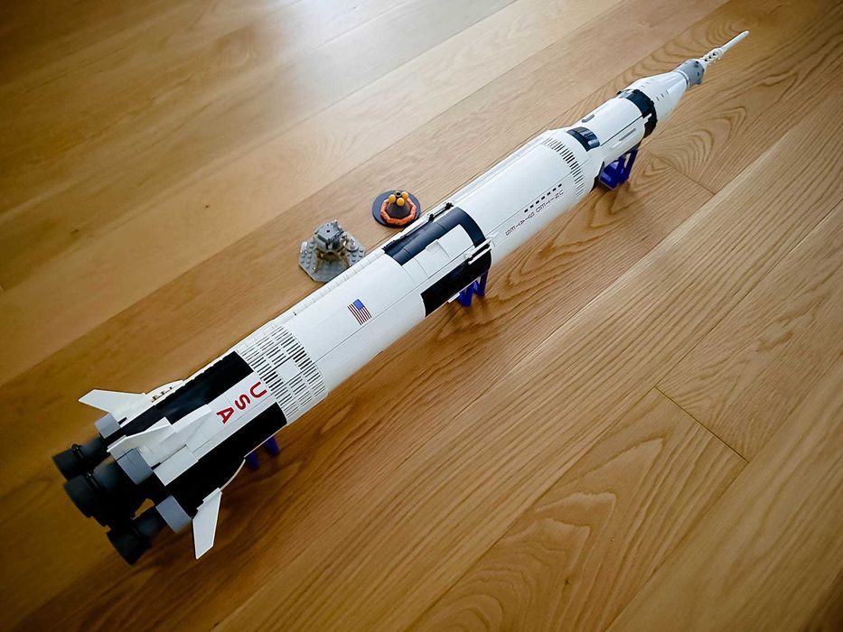 LEGO 92176: NASA Apollo Saturn V (Opened/Used)