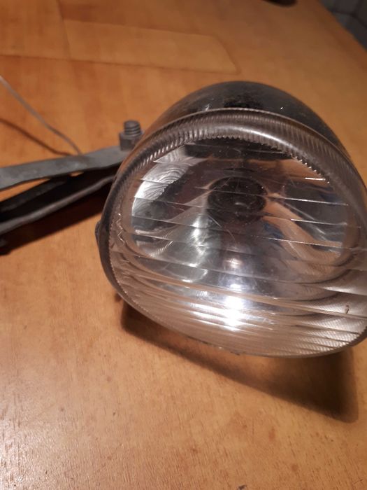 Stara lampka rowerowa przednia Daimon