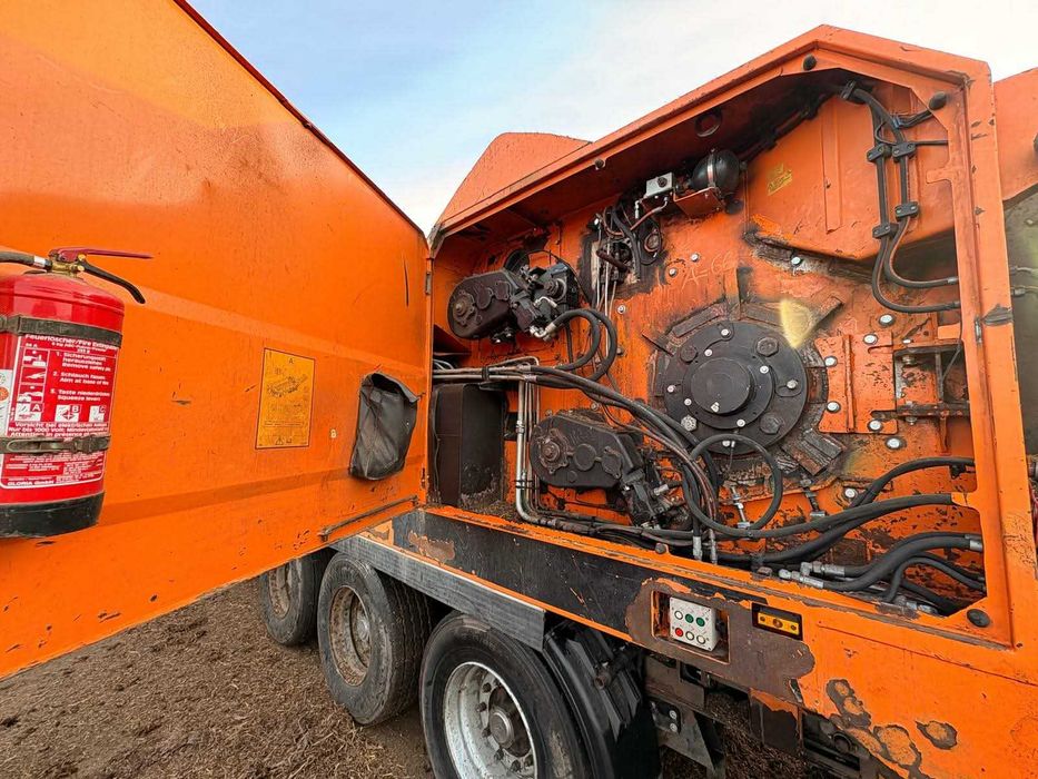Високошвидкісний подрібнювач деревини та біомаси Doppstadt AK 635