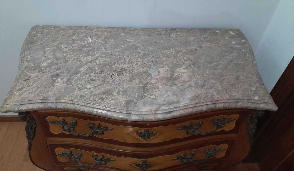 Comoda clássica Luis XV