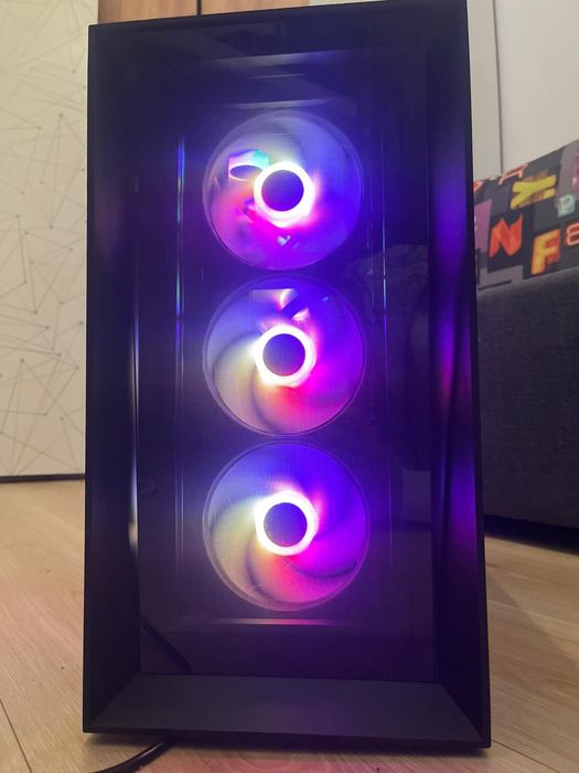 Gaming komputer i5-12600KF + RX 7800 XT 16GB DDR5 RGB ARGB –