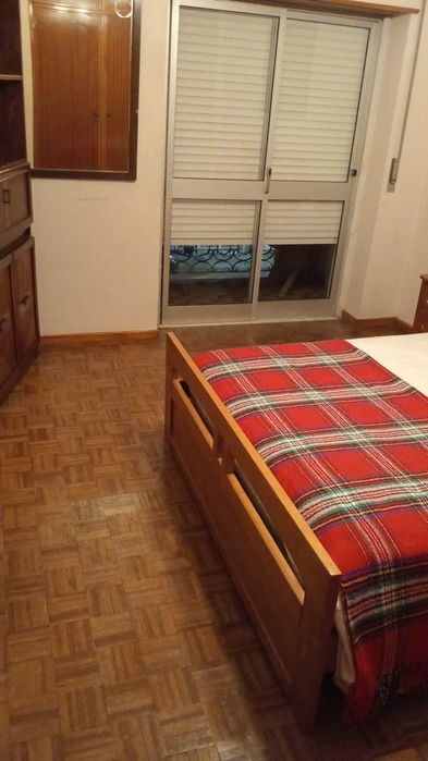 Aluga-se quarto a casal - Idanha Belas