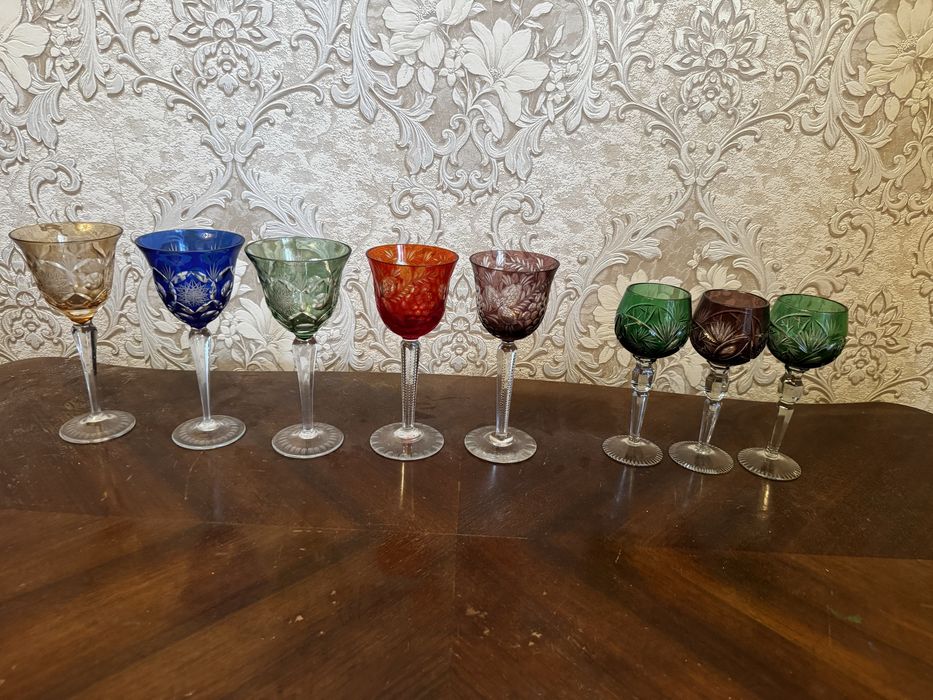 Цветной хрусталь. Бокалы из цветного хрусталя. Хрустальные цветные
