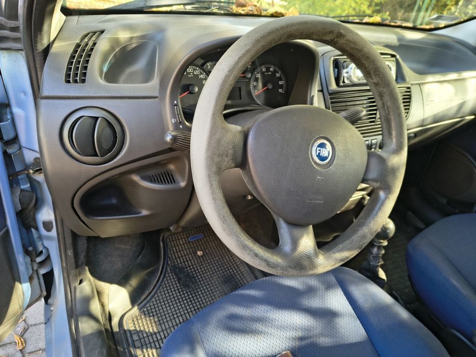 Fiat Punto z 2003