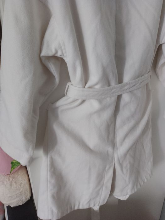 Biały płaszcz HM S piekny