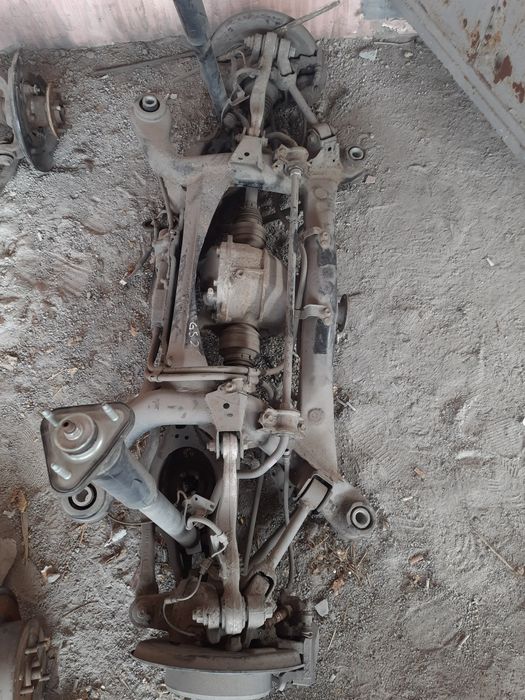 Lexus GS 250 2013+ RWD подрамник редуктор тяга балка амортизатор