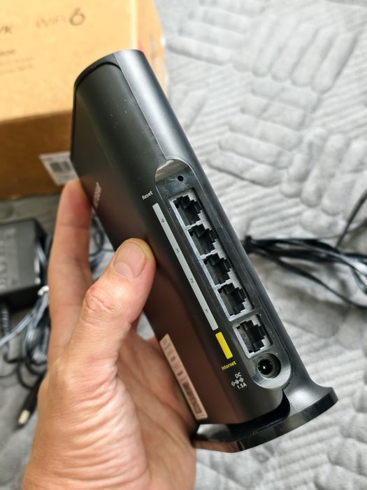 Wi-Fi 6 роутер Netgear R6700AX v3 (AX1800) Гігабітний