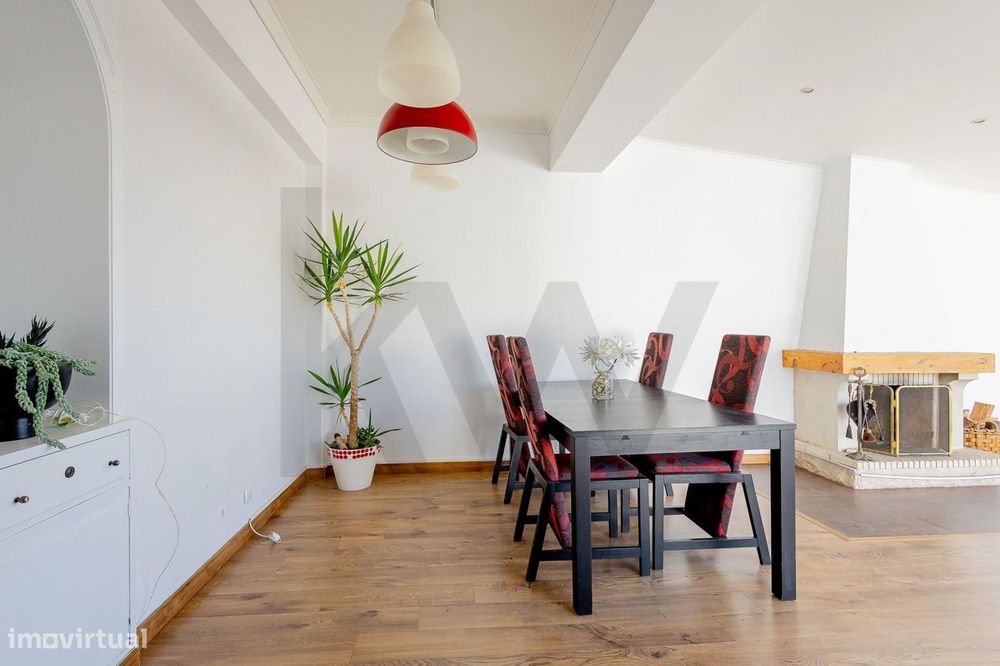 Apartamento T2 com Terraço e Vista Mar | Santo António da Caparica