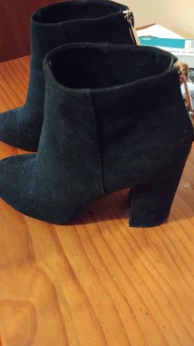 Botins pretos pull&bear