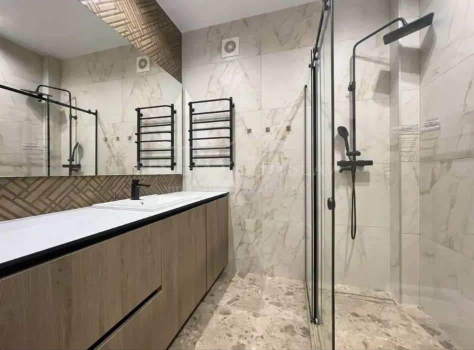 Оренда 2к шикарної квартири ЖК Comfort City Lagoon (9007)