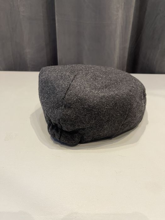 Szara czapka z daszkiem kaszkiet rozmiar L/LX