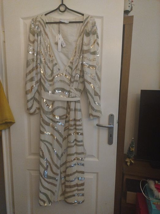 Sylwester kopertowa sukienka midi ASOS EDITION 46