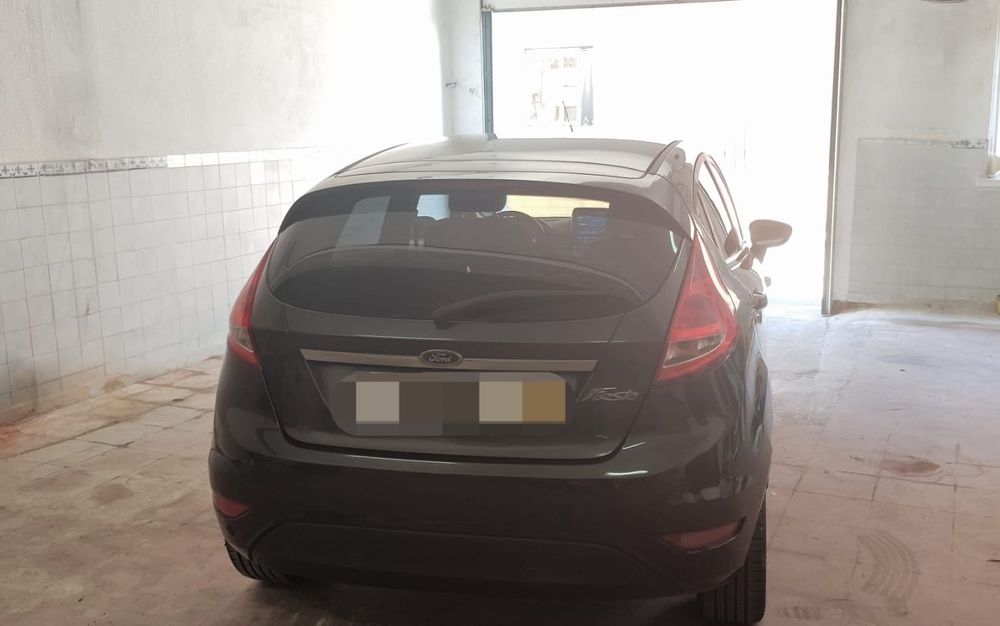 Ford Fiesta GPL 2009 — photo 2