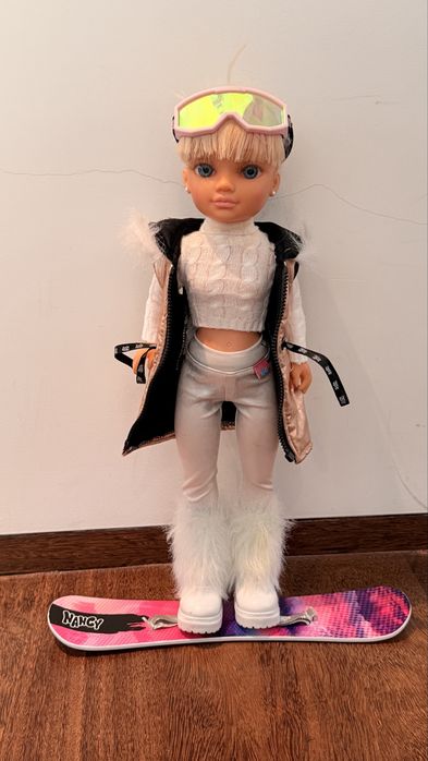 Nancy Snow Fashion