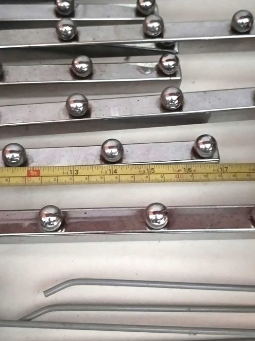 19 Cabides expositores metálicos de Roupa