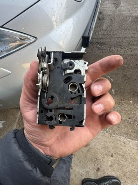 Замок задніх дверей Реставрація Scudo Jumpy expert