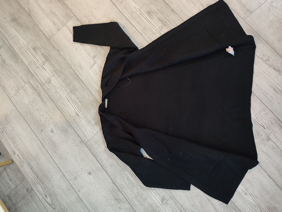 Sweter dziewczęcy, narzutka r.140/146