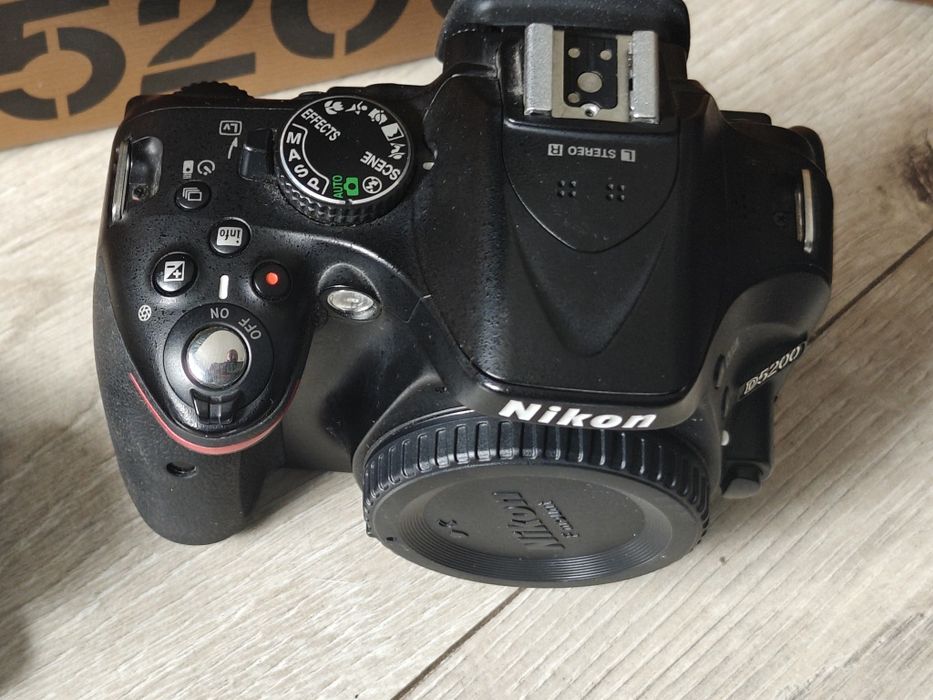 Nikon d5200 + nikkor 18-105  kit