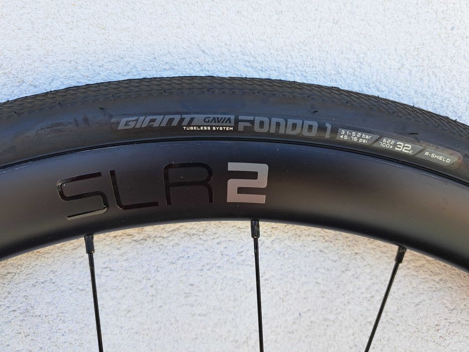 Rodas Carbono Giant SLR2 36 (Novas) + Pneus Giant Gavia Fondo 1