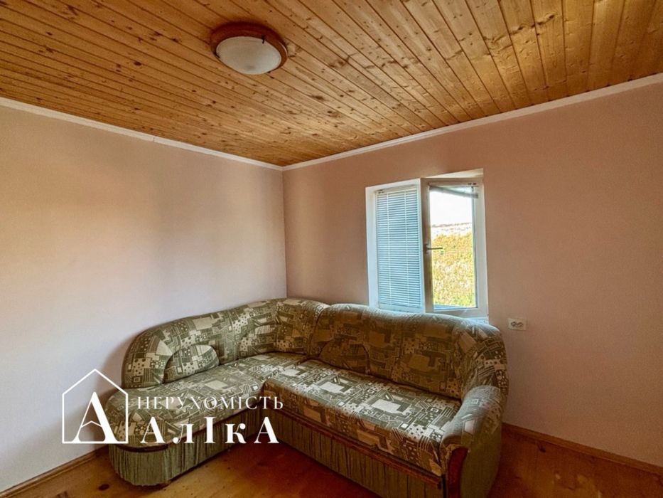 Продам житловий будинок на березі річки Дністер