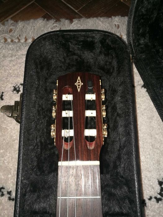 Alvarez MCA70 Classical Guitar + Hardcase64287803056259122