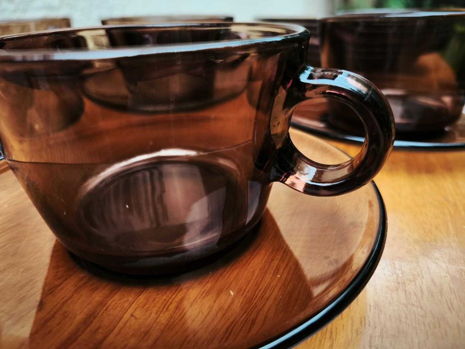 Conjunto Louça Vintage Vereco France 20 (Pratos e Chávenas - 20 Peças)